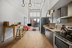 1478 Queen Street W 202, Toronto W01, On M6k 1m4