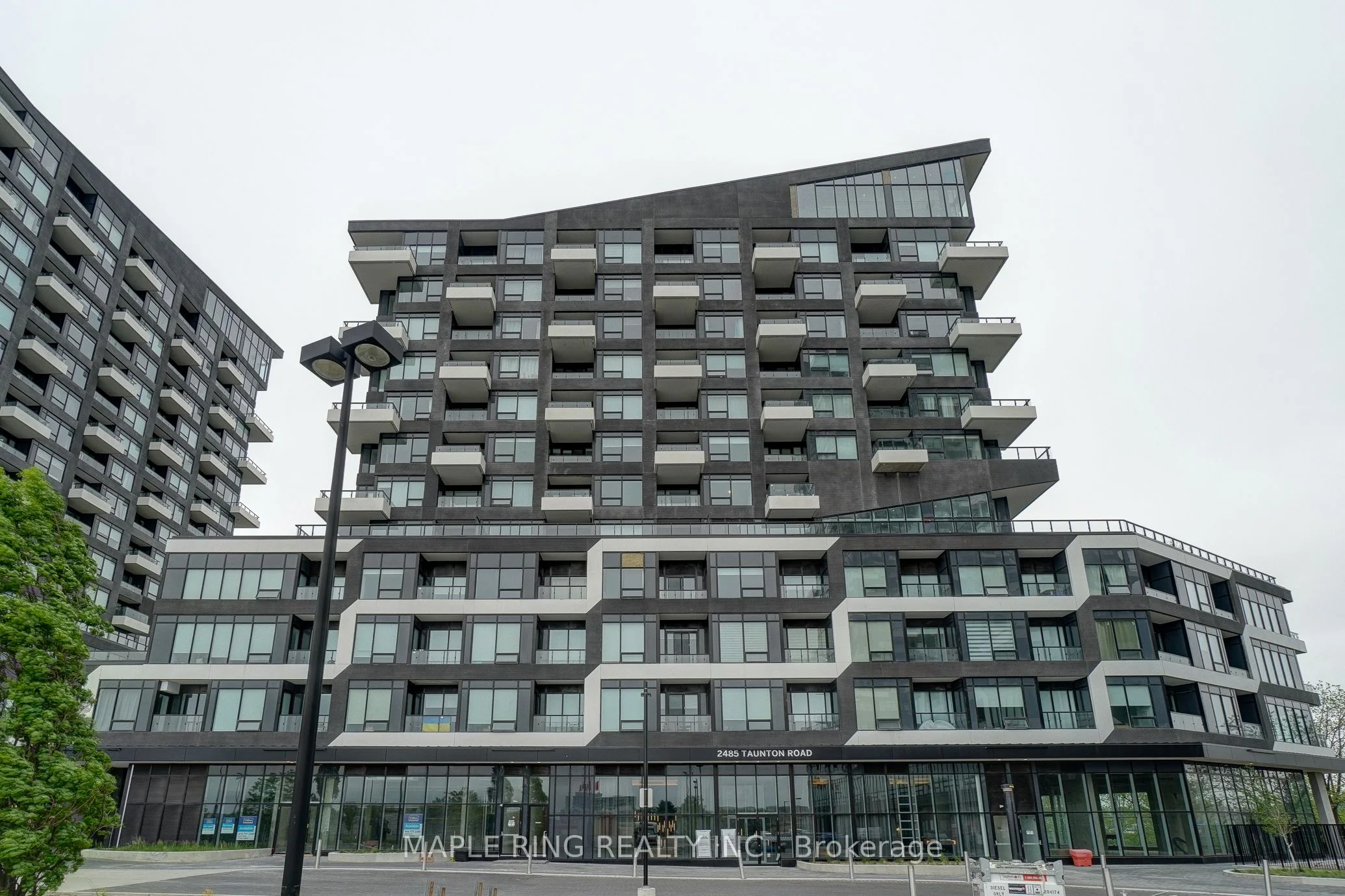 2485 Taunton Road 237, Oakville, On L6h 3r8