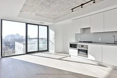 2720 Dundas Street W 503, Toronto W02, On M6p 1y2