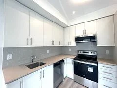 3405 Ridgeway Drive E 18, Mississauga, On L5l 0b9