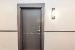 570 Lolita Gardens E 143, Mississauga, ON L5A 0A1
