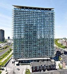 105 The Queensway Avenue 1801, Toronto W01, ON M6S 5B5