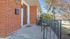 8 Gafney Drive, Mississauga, ON L5M 1E2