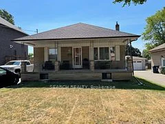 5 Rosalie Avenue, Toronto W05, On M3l 1c4