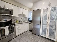 68 Garnet Avenue Ground, Toronto W02, On M6g 1v7