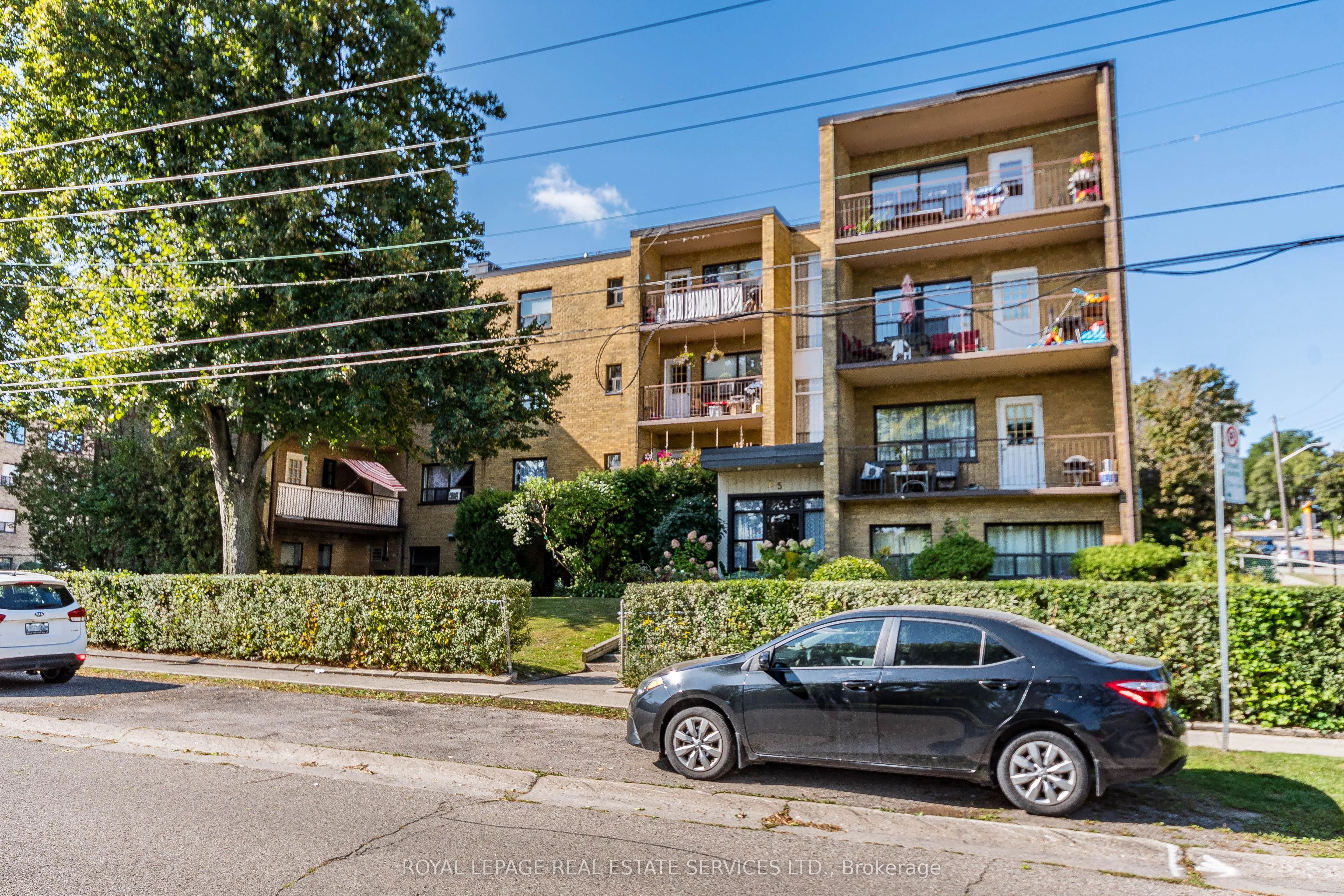65 Cloverhill Road 31, Toronto W07, On M8y 1t5