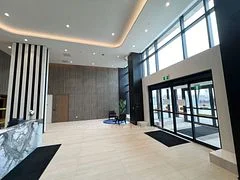 220 Missinnihe Way 428, Mississauga, ON L5H 1G5