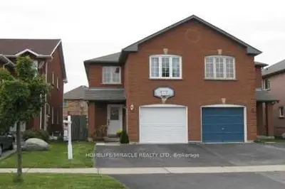 3883 Densbury Drive, Mississauga, ON L5N 6Y9
