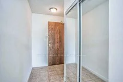 4850 Glen Erin Drive 301, Mississauga, On L5m 7s1