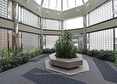 325 Webb Drive 610, Mississauga, ON L5B 3Z9