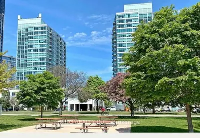1910 Lakeshore Boulevard W 901, Toronto W01, On M6s 1a2