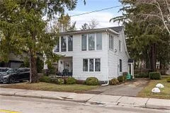 2323 Ontario Street Upper, Oakville, ON L6L 1A5