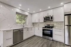 301 Quebec Avenue 2nd Fl, Toronto W02, On M6p 2v2