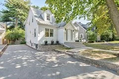 441 Watson Avenue, Oakville, On L6j 3w1
