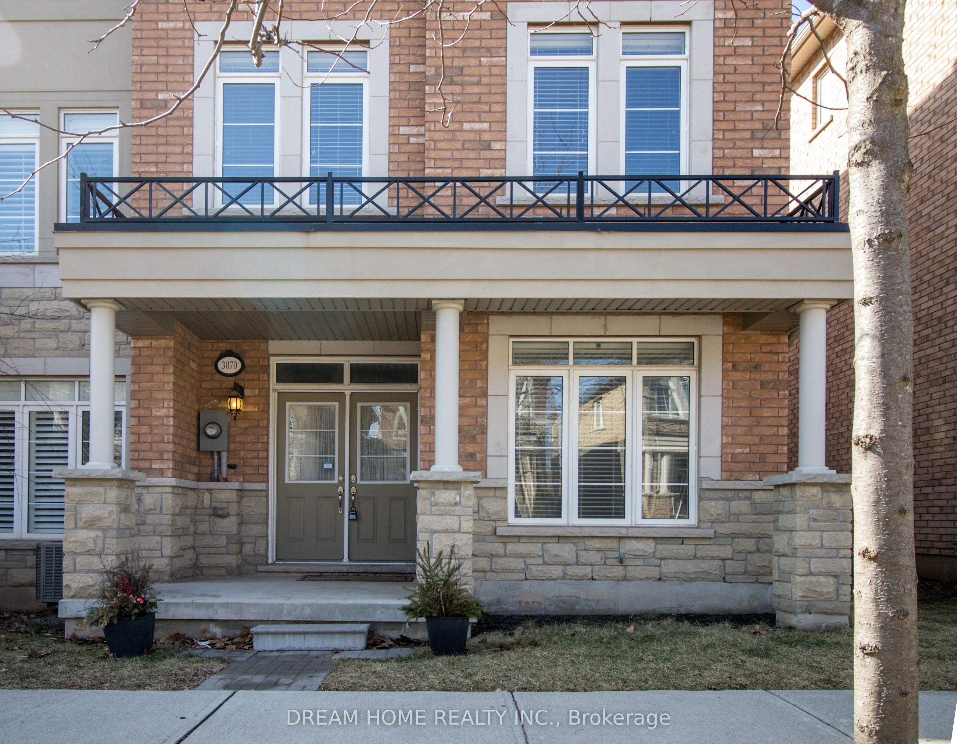 3070 Eberly Woods Drive, Oakville, ON L6M 0T5
