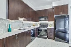 60 Heintzman Street S 1624, Toronto W02, On M6p 5a1