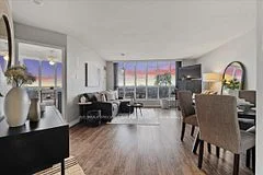 2285 Lake Shore Boulevard W 1704, Toronto W06, ON M8V 3X9