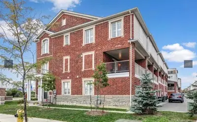 56 Judy Sgro Avenue S, Toronto W05, On M3l 0e4