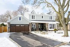 942 COLEMAN Court, Burlington, ON L7T 4A7