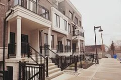 130 Long Branch Avenue 7, Toronto W06, On M8w 0a9