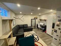2454 Cobbinshaw Circle, Mississauga, On L5n 2g3