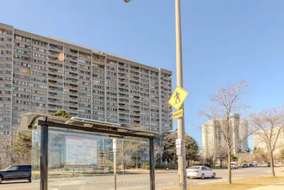 1580 Mississauga Valley 609, Mississauga, On L5a 3t8