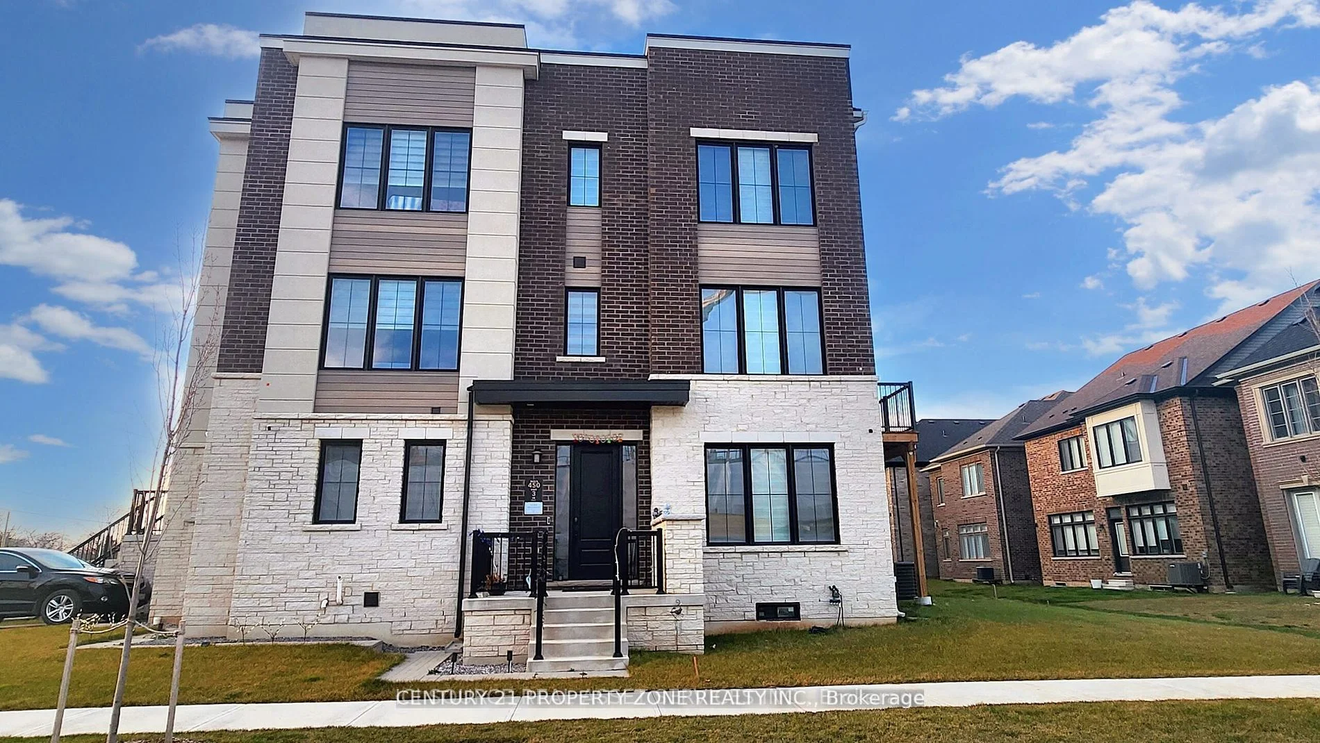 1500 Yellow Rose Circle, Oakville, On L6m 5l3