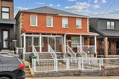 349 Mc Roberts Avenue, Toronto W03, On M6e 4r1