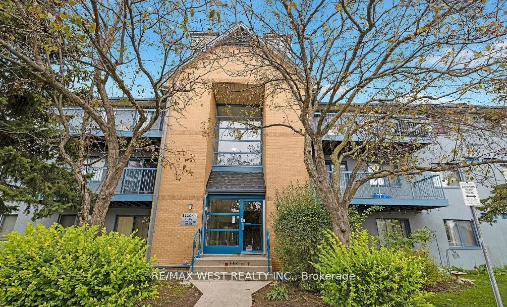 65 Trailwood Drive 233, Mississauga, ON L4Z 3L1