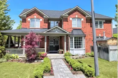727 Walsh Avenue, Oakville, On L9t 5m4