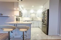 80 Grandravine Drive 905, Toronto W05, ON M3J 1B2
