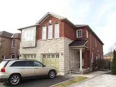1241 Foxglove Place Main, Mississauga, ON L5V 2N3