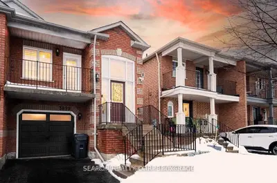 3899 Manatee Way S, Mississauga, On L5m 6p7
