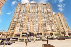 265 Enfield Place 305, Mississauga, On L5b 3y6