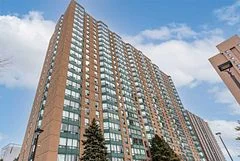 135 Hillcrest Avenue 915, Mississauga, ON L5B 4B1