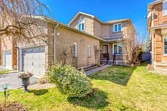 1183 Barleymow Street, Mississauga, ON L5V 1P1