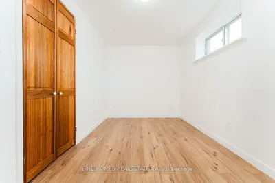 769 Greenore Road Lower, Mississauga, On L4y 2v5
