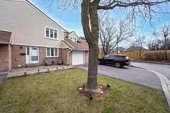 #31 2079 The Collegeway, Mississauga, On, L5l 3m1