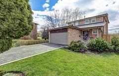 1258 Gryphon Mews, Mississauga, ON L4W 3E4