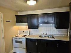 274 Jane Street A, Toronto W02, ON M6S 3Z2