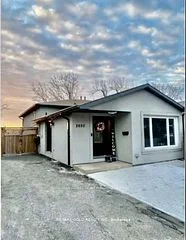 2650 Sherhill Drive, Mississauga, ON L5J 3Z3