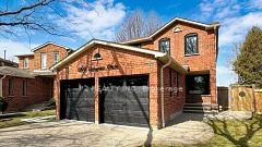 6103 Camgreen Circle, Mississauga, ON L5N 4N2