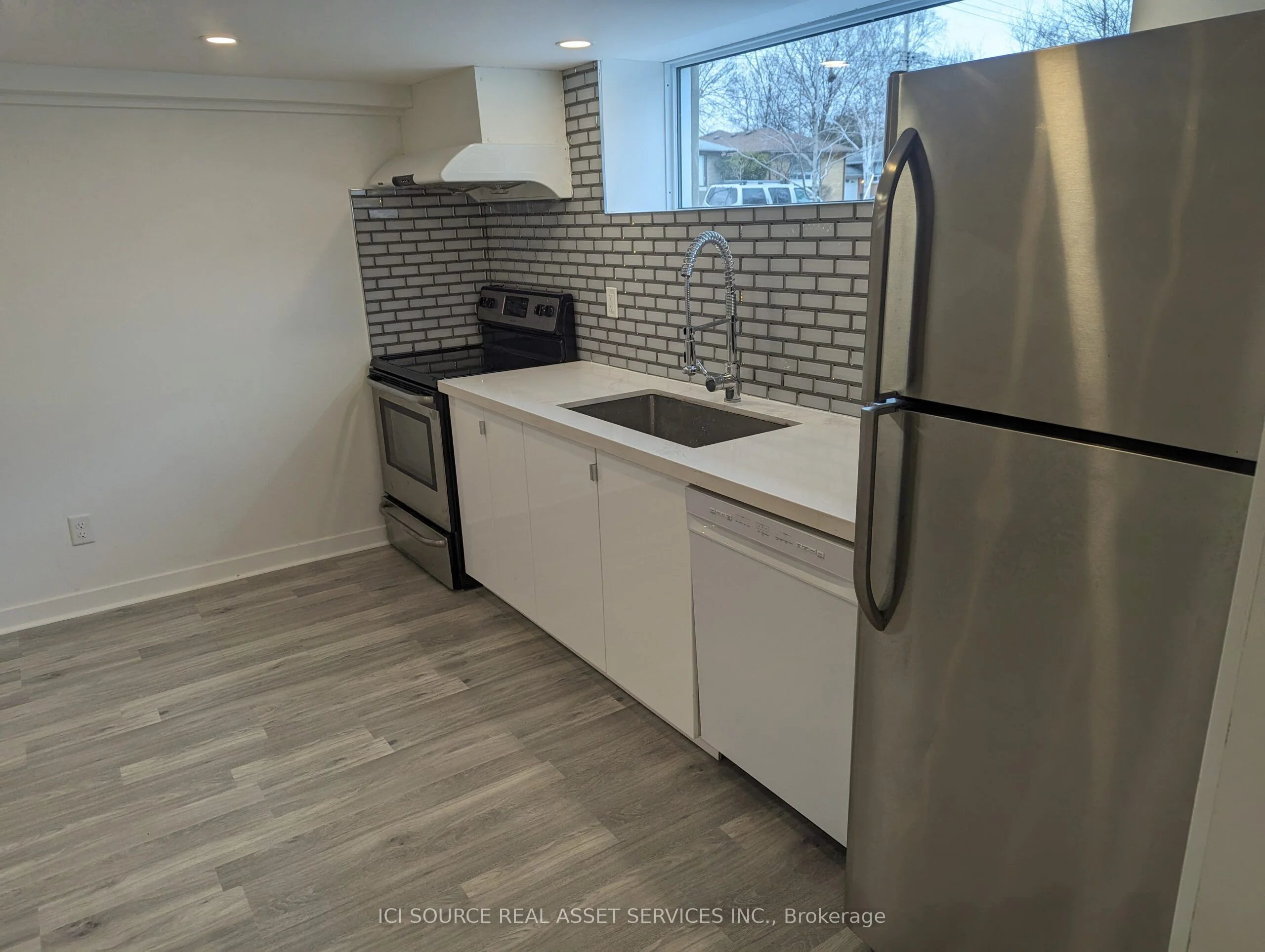 173 Wincott Drive BSMT, Toronto W09, ON M9R 2P9