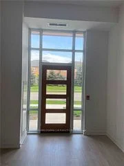8 Nahani Way Th 130, Mississauga, On L4z 4j8