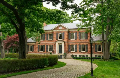 2438 Doulton Drive, Mississauga, On L5h 3m3