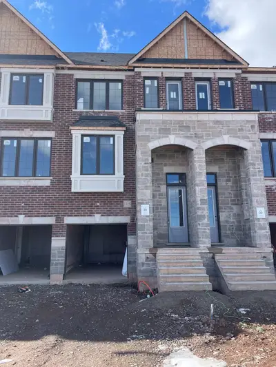 1315 Pavilion Path, Oakville, ON L6M 4L8