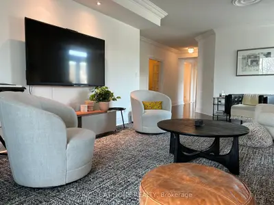 65 Port Street E 213, Mississauga, ON L5G 4V3
