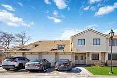 6777 Formentera Avenue 11, Mississauga, ON L5N 2L6