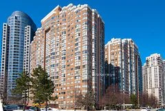 335 Webb Drive 1705, Mississauga, On L5b 4a1