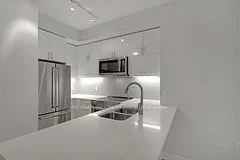 39 Annie Craig Drive 222, Toronto W06, On M8v 0c5